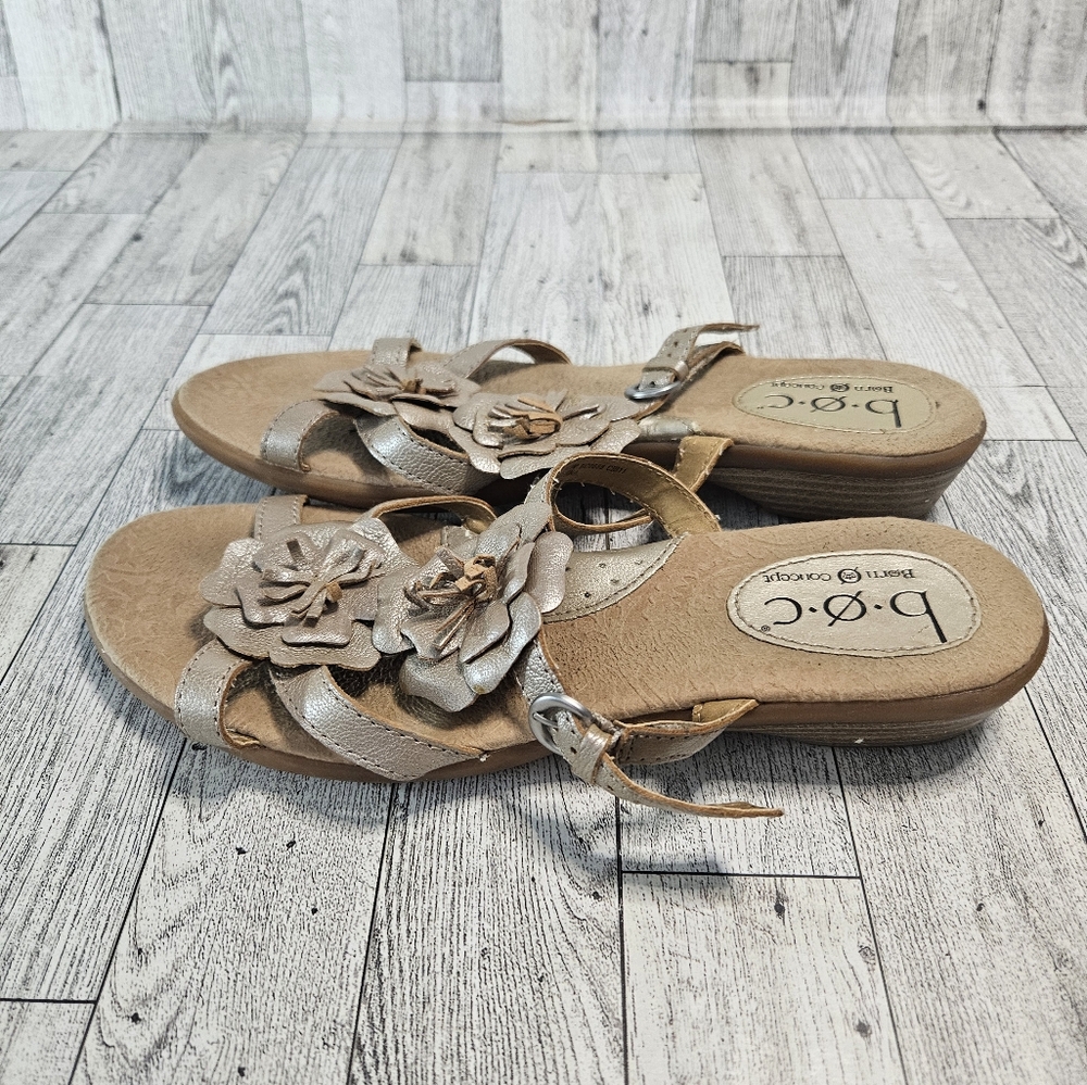 BORN Champagne Metallic Beige Floral Sandals Size 8 Leather Slide On